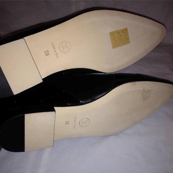 CHANEL 13A Black Leather Patent Pointed Buckled Ankle Bootie Boots Shoes - Picture 11 of 12